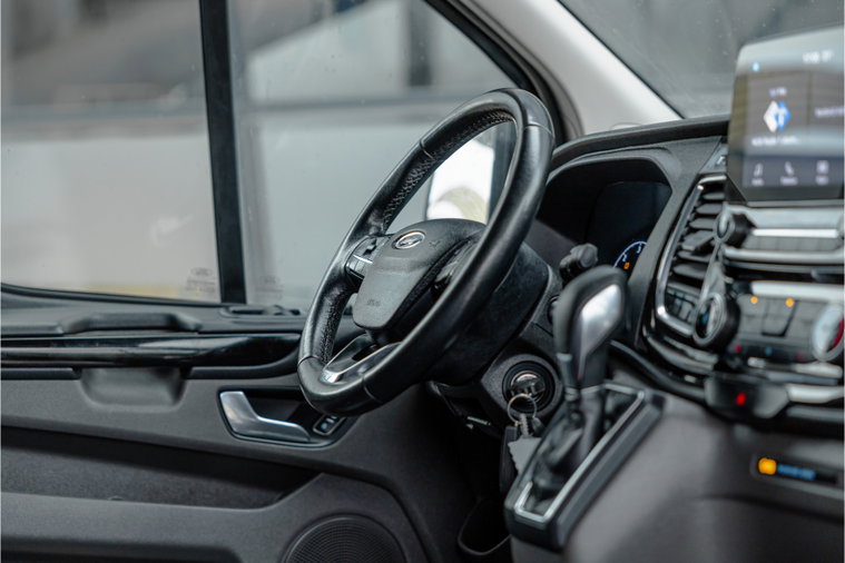 Vehicle Image 8
