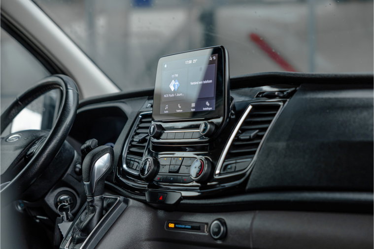 Vehicle Image 10