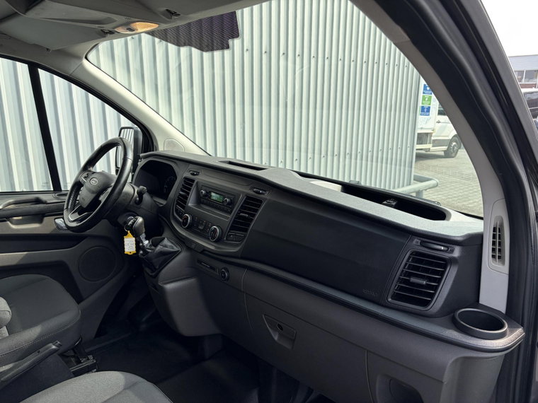 Vehicle Image 24