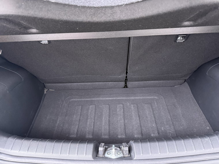 Vehicle Image 39