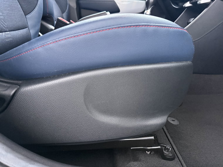 Vehicle Image 42