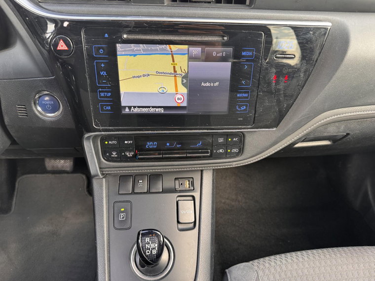 Vehicle Image 13