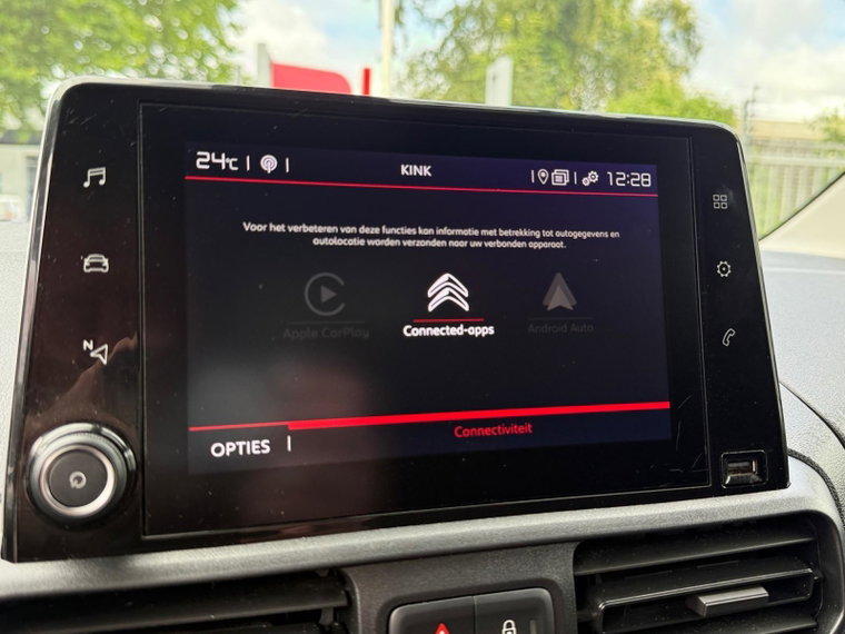 Vehicle Image 26