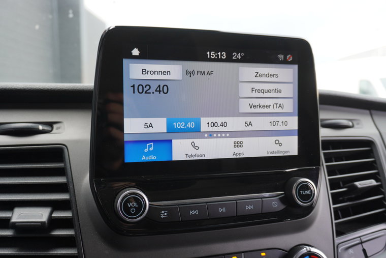 Vehicle Image 13