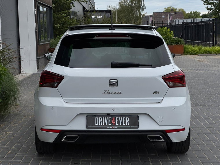 Vehicle Image 28