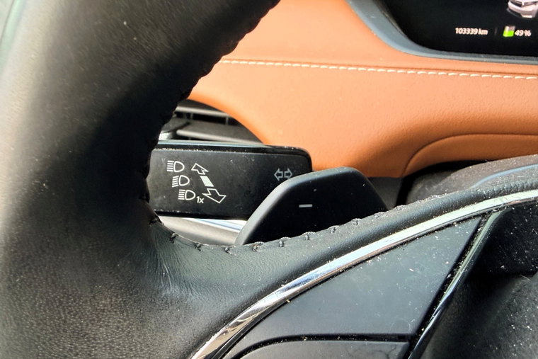 Vehicle Image 23