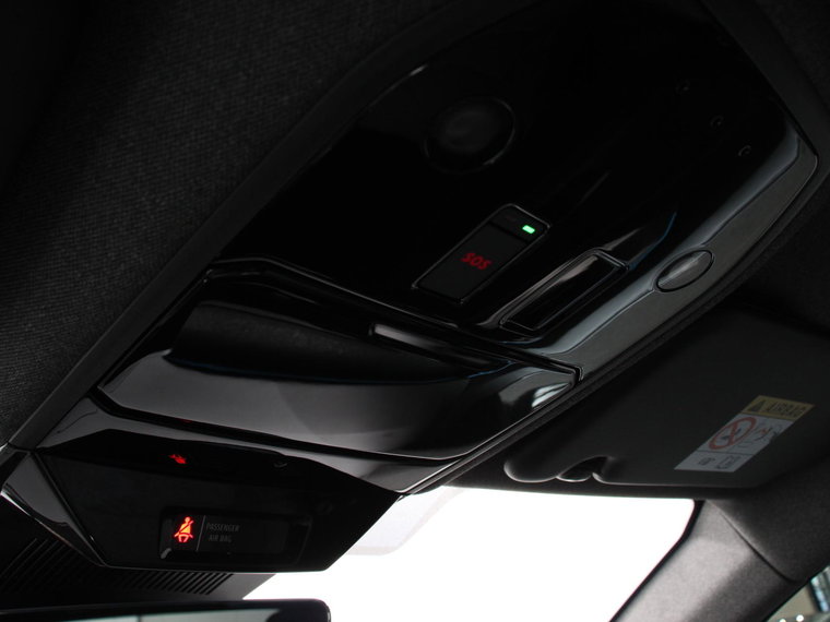 Vehicle Image 38