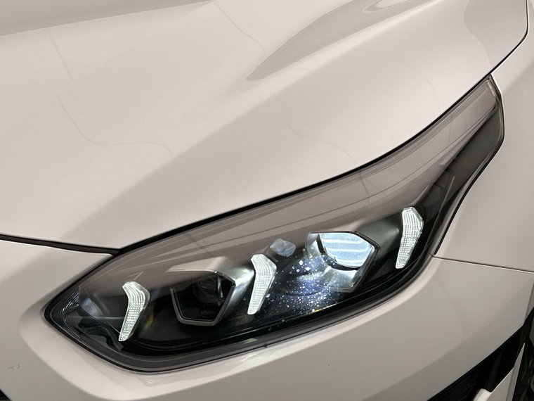 Vehicle Image 35