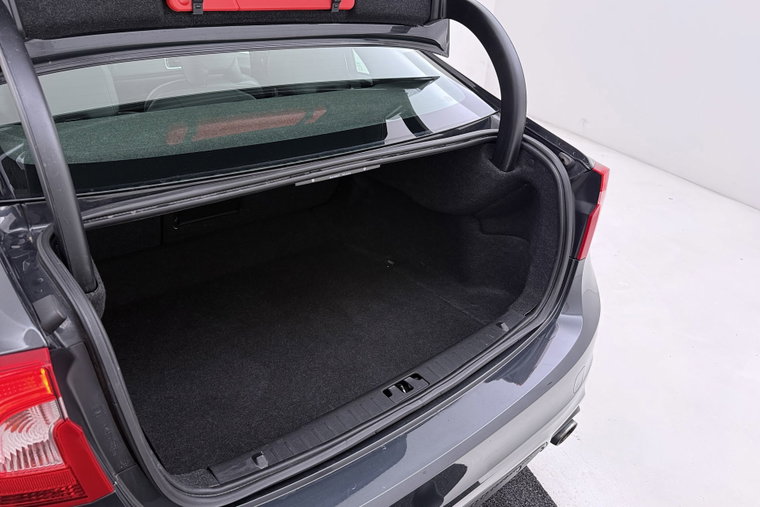 Vehicle Image 39