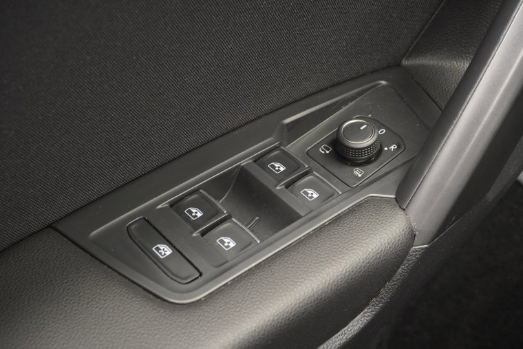 Vehicle Image 24