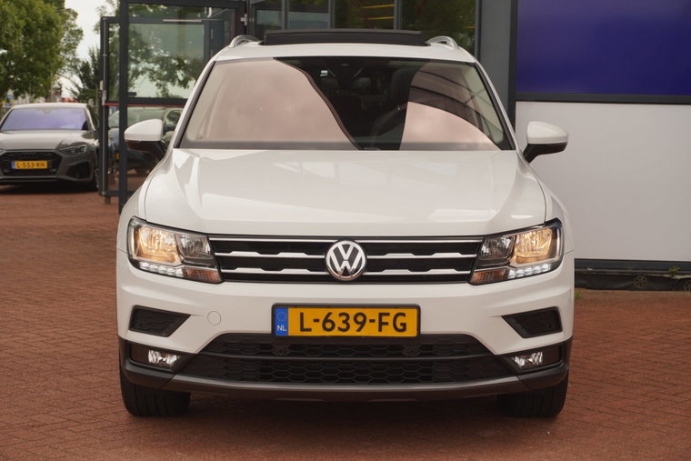 Vehicle Image 38