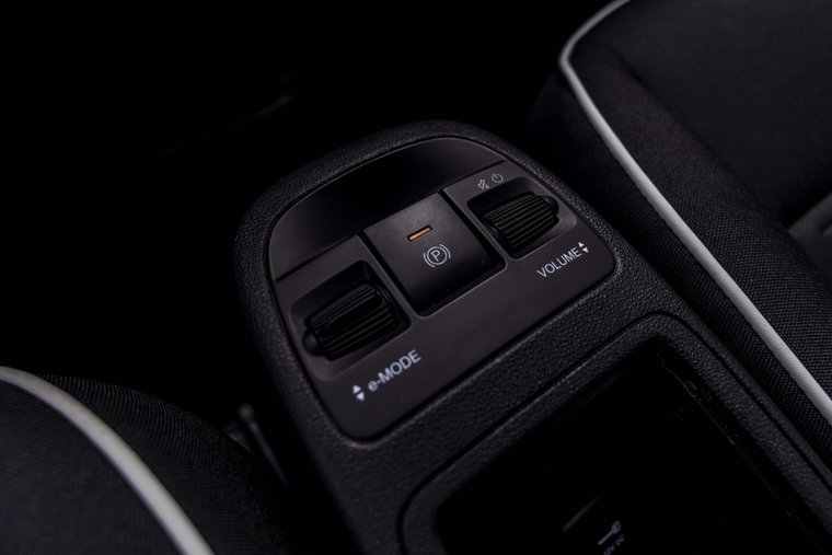 Vehicle Image 24