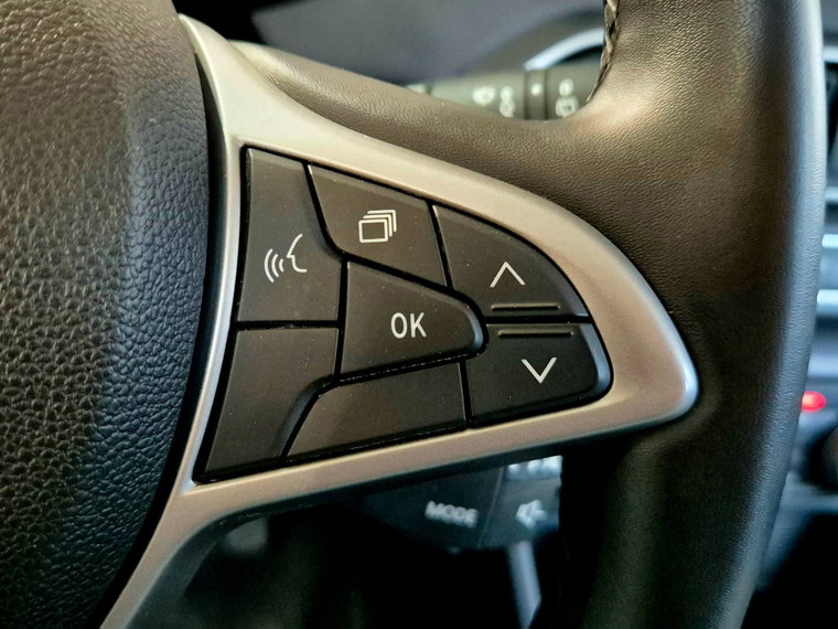 Vehicle Image 24