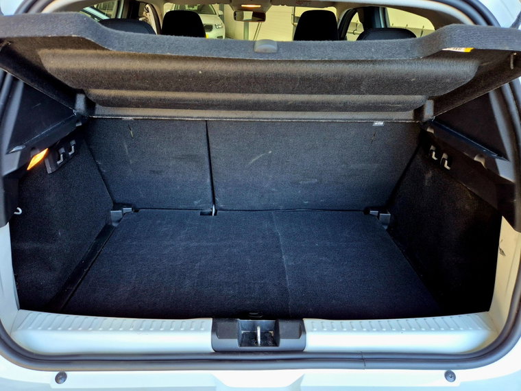 Vehicle Image 38