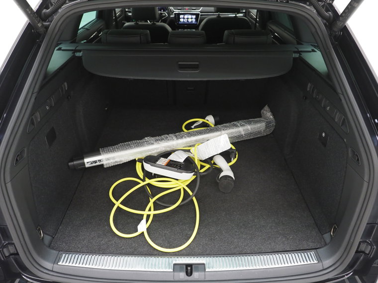 Vehicle Image 43