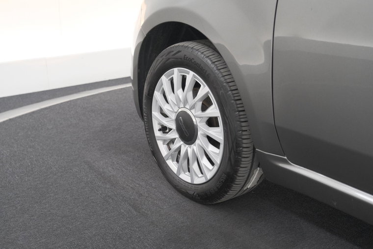 Vehicle Image 15