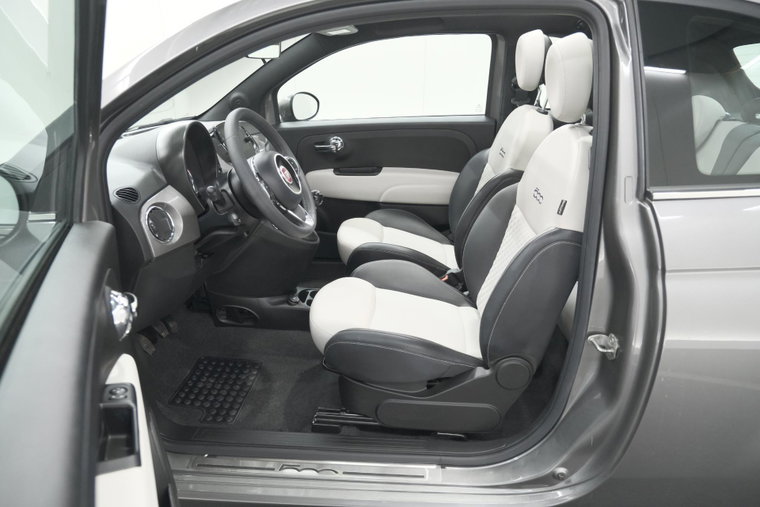 Vehicle Image 21