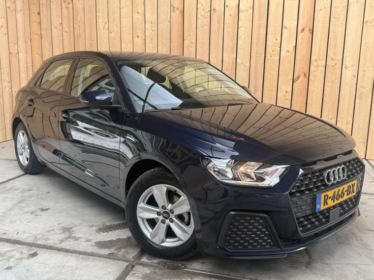 Vehicle Image 36