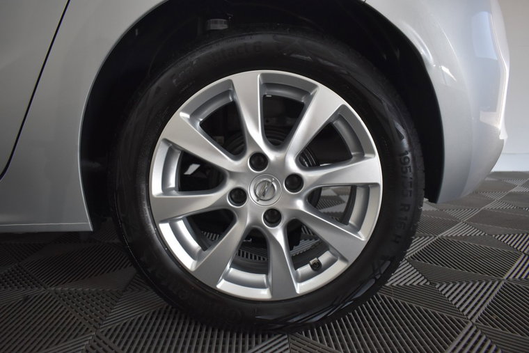 Vehicle Image 30