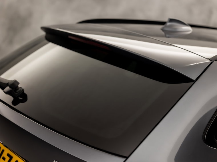 Vehicle Image 37