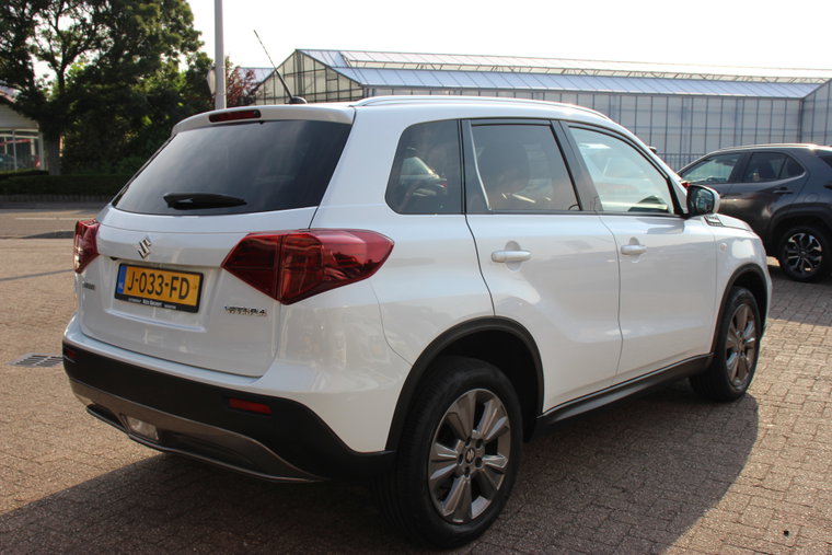 Vehicle Image 17
