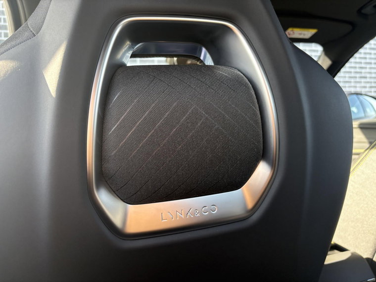 Vehicle Image 30