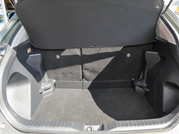 Vehicle Image 17