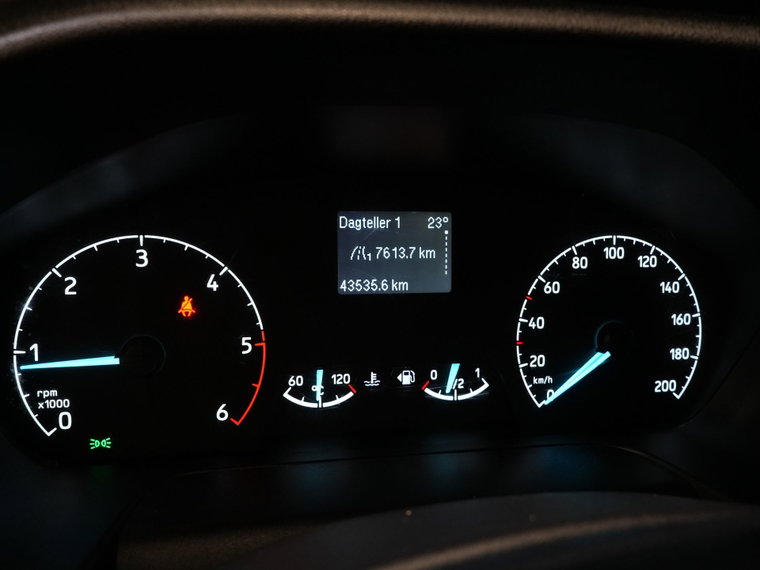 Vehicle Image 18