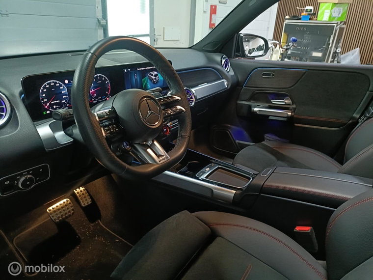 Vehicle Image 39