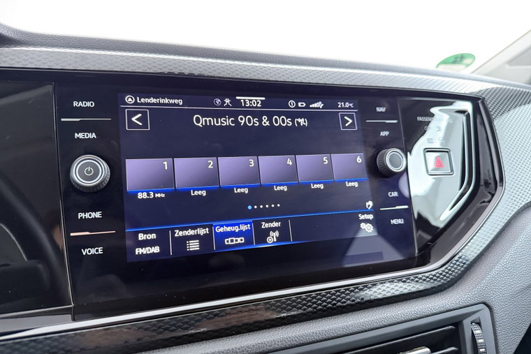 Vehicle Image 23