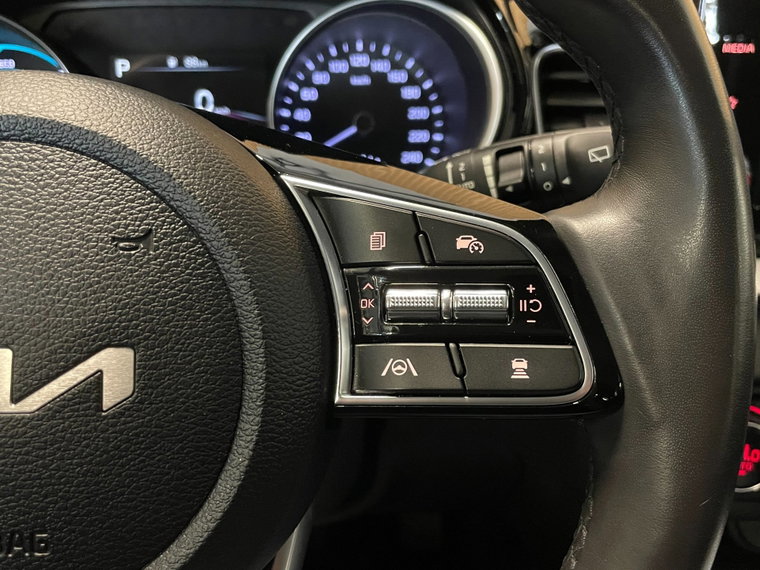 Vehicle Image 37