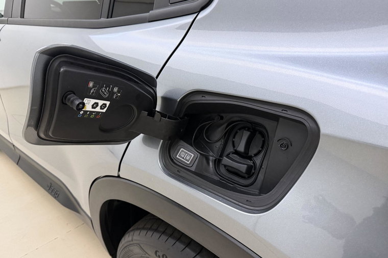 Vehicle Image 20