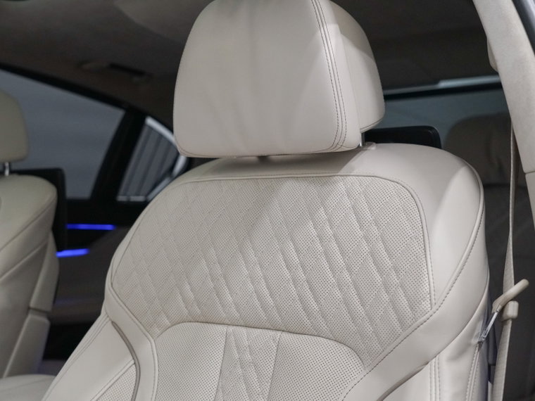Vehicle Image 33