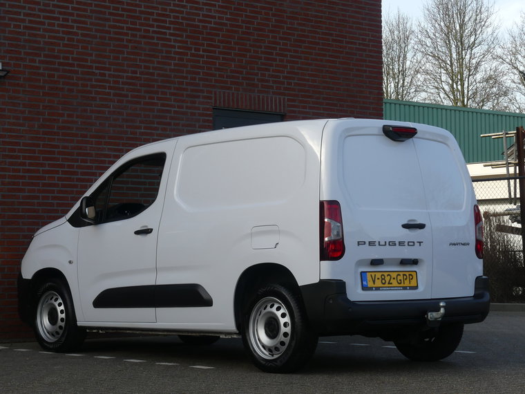 Vehicle Image 27