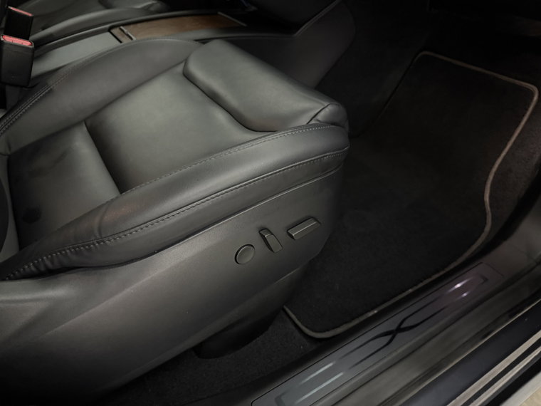 Vehicle Image 41