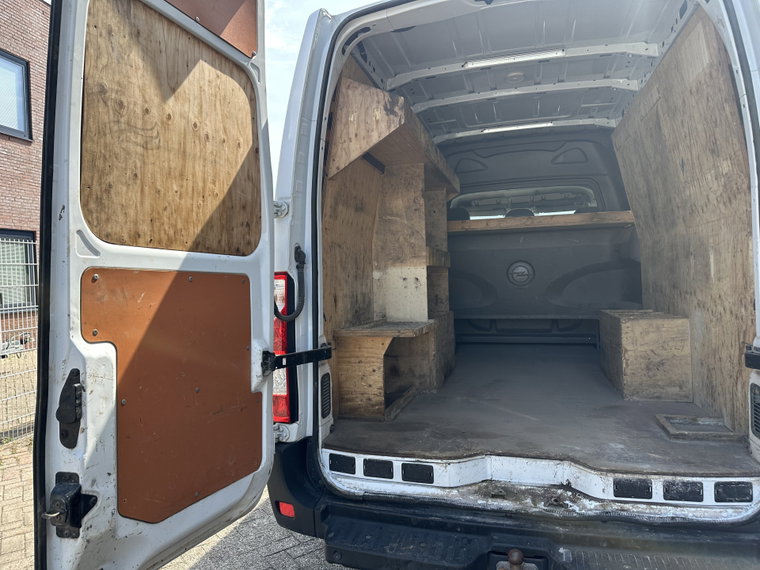 Vehicle Image 26