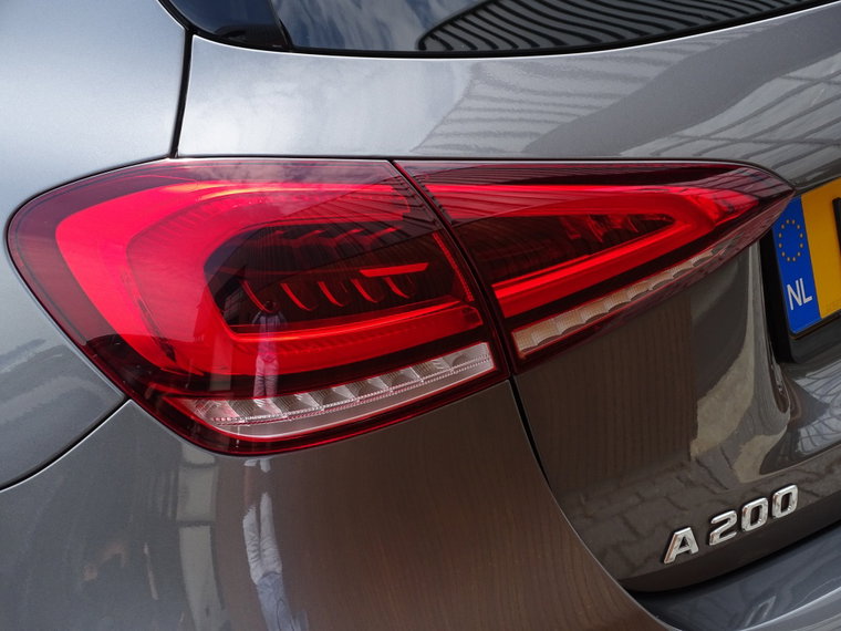 Vehicle Image 30