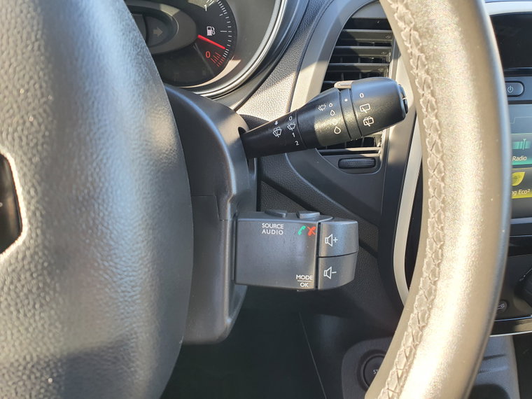 Vehicle Image 26