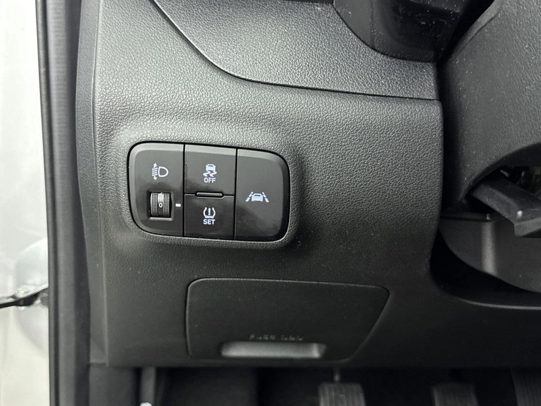 Vehicle Image 24