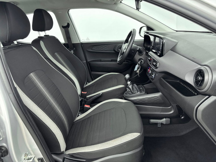 Vehicle Image 28