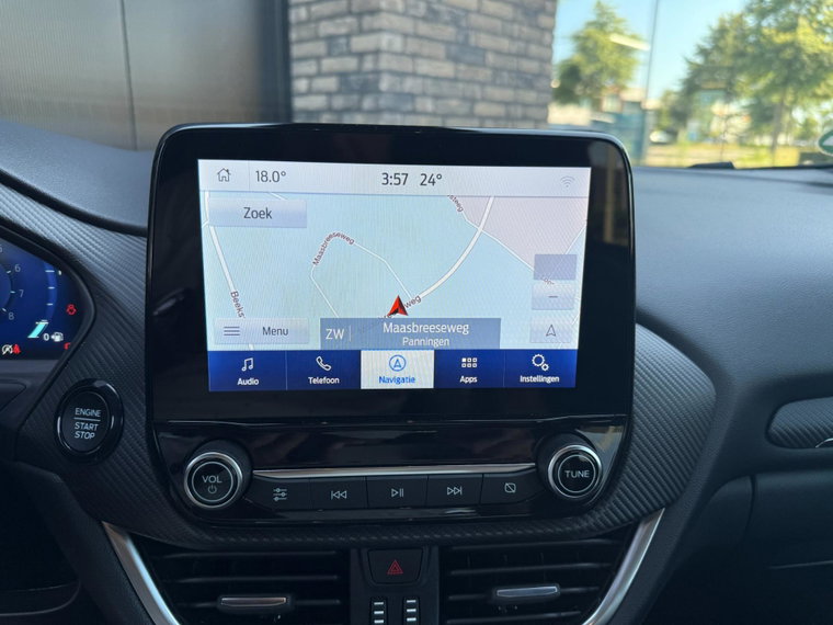 Vehicle Image 19
