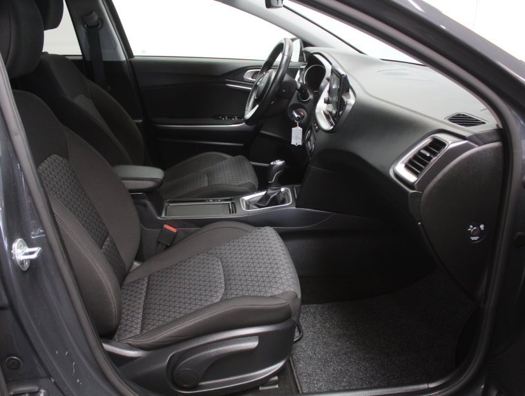 Vehicle Image 38