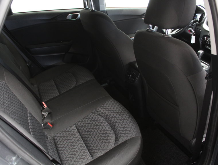 Vehicle Image 40