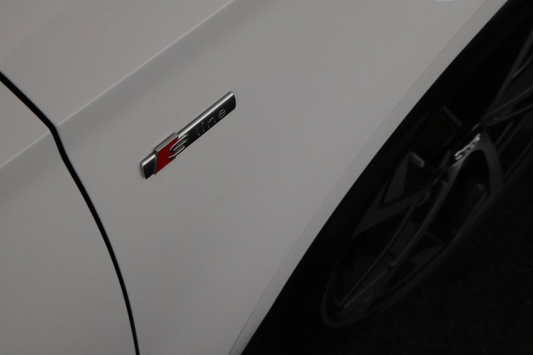 Vehicle Image 36