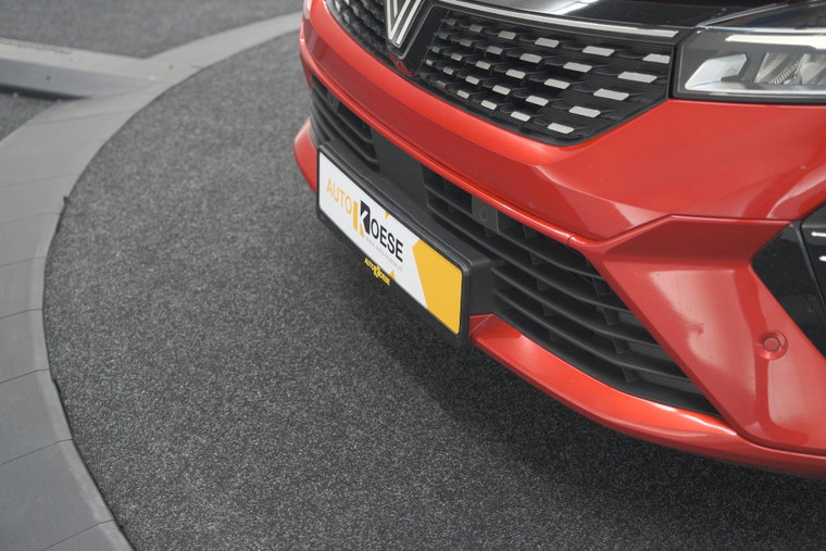 Vehicle Image 19