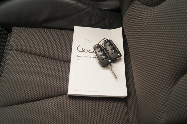 Vehicle Image 30