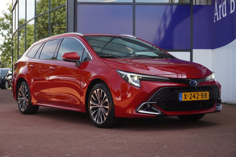 Vehicle Image 6