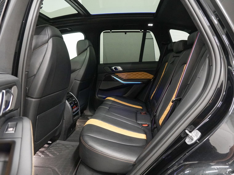 Vehicle Image 41