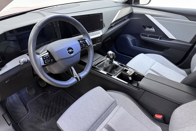 Vehicle Image 37