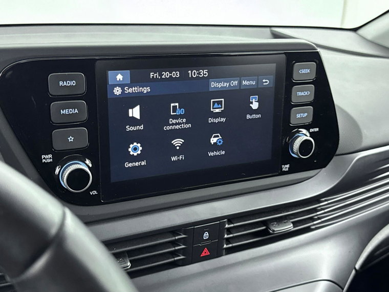 Vehicle Image 13